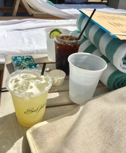 mode de vie fit shanna destination wedding sea island georgia the cloisters beach club poolside margaritas