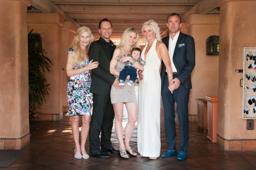 mode de vie fit shanna rancho valencia engagement party fam pic