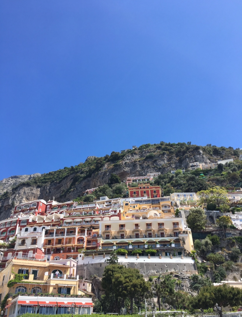 mode de vie fit positano our villa view light pink